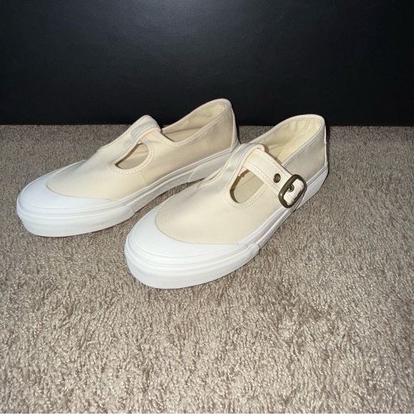 New Vans Mary Jane Style No. 93 Shoe - Picture 2 of 11